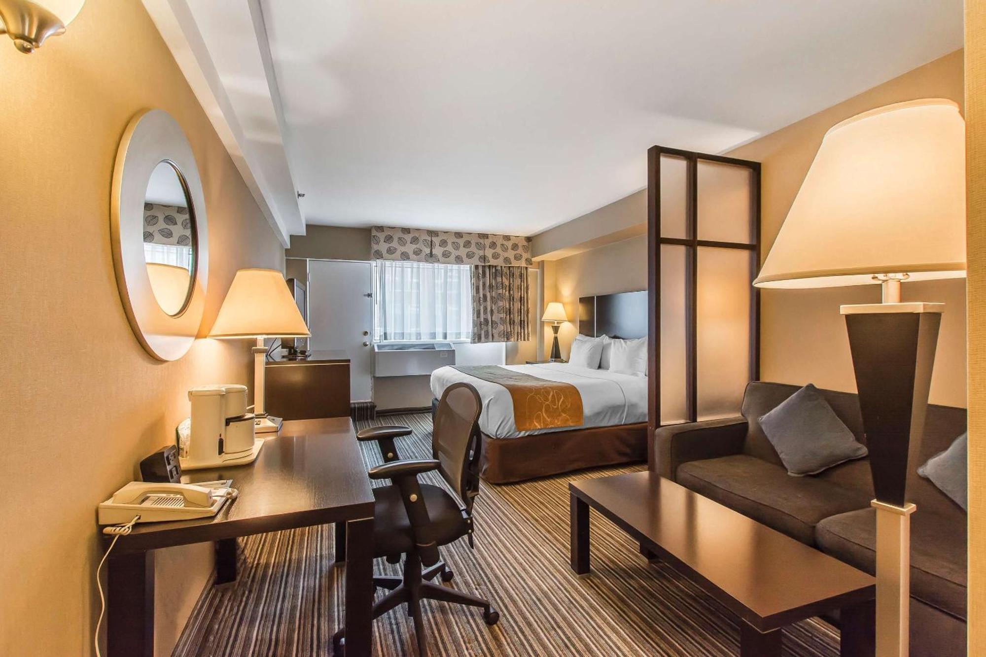 Comfort Suites Downtown Montreal Exterior foto