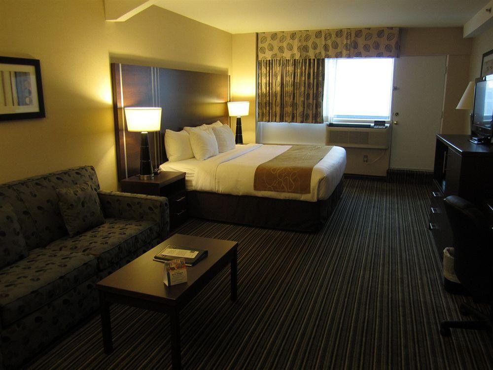 Comfort Suites Downtown Montreal Exterior foto